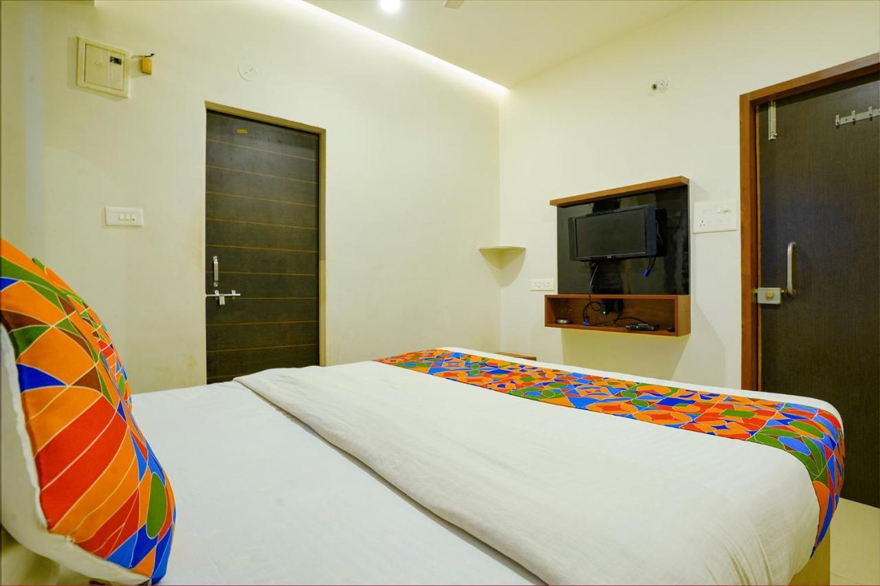 Hotel Fabhotel Dwarka 3*