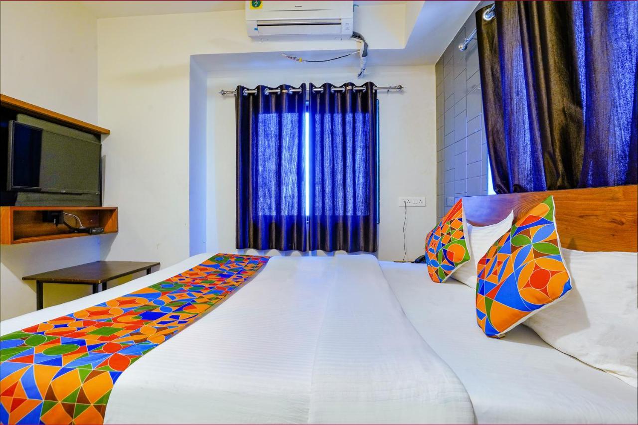 Hotel Fabhotel Dwarka 3*